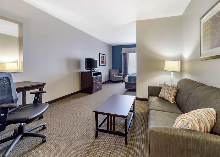 Cheap hotels Comfort Inn & Suites Oklahoma City West - I-40