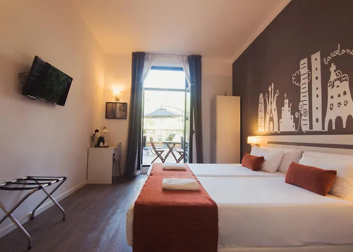 Guest house: Hostal Live Barcelona