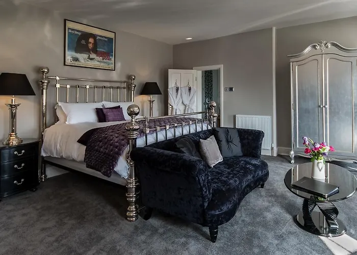 Original cottages Dower House Hotel