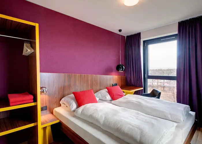 Hôtel accueillant les animaux: Meininger Hotel Frankfurt Main / Airport