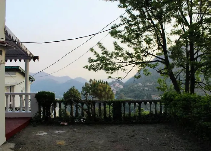Pet Friendly hotel: Whistling Thrush Cottage, Bhimtal