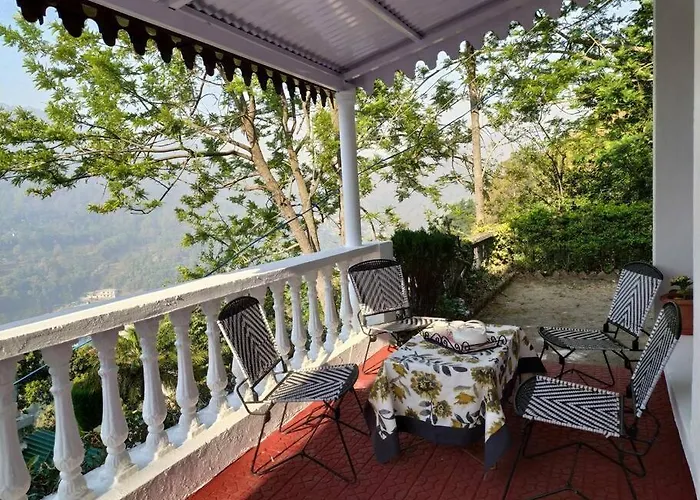 Pet Friendly hotel: Whistling Thrush Cottage, Bhimtal