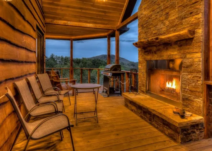 Honey Bear Lodge