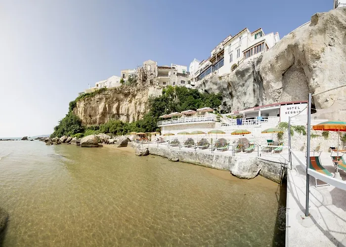 Hotel sulla spiaggia: Hotel Seggio
