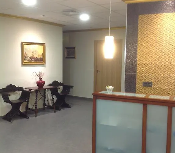 Hotel cerca del aeropuerto: Hostal Bisbal Only Adults No Ac