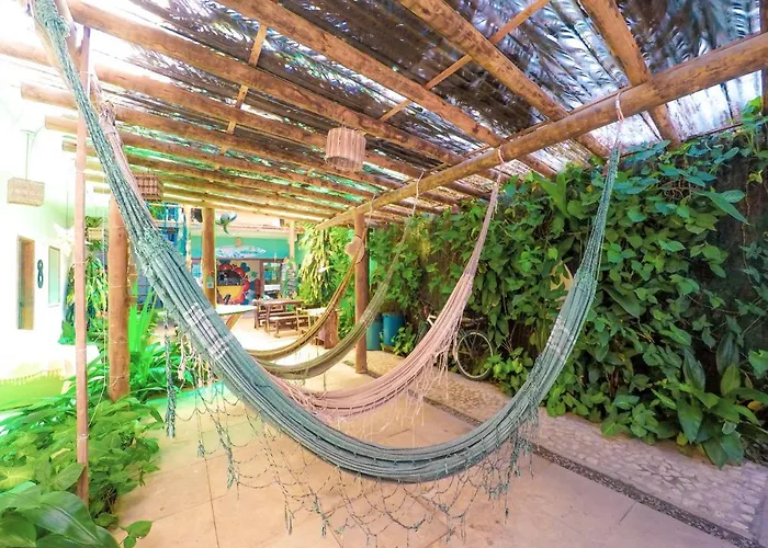 Buddy'S Hostel Itacare