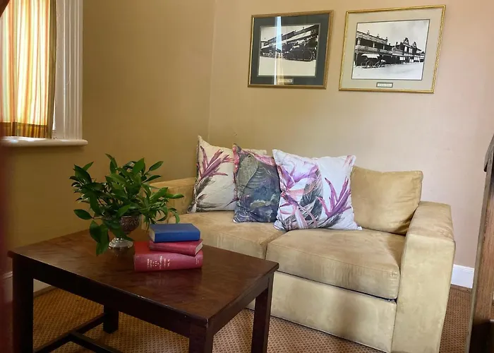 Hotel with view: Kimberley Club Guesthouse