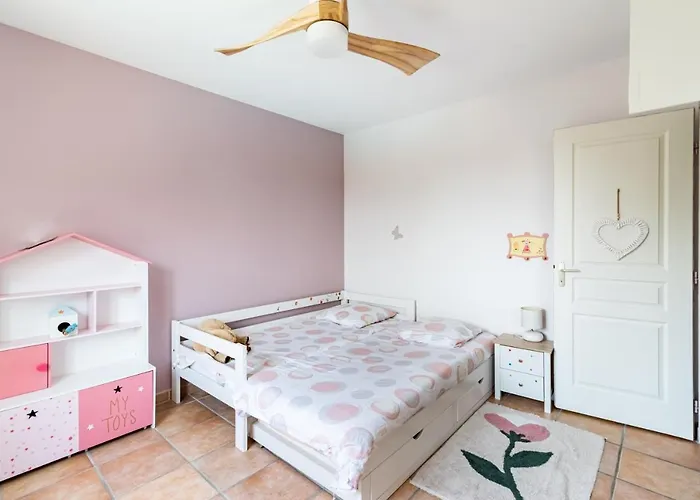 Villa: Signoret - Belle Maison Avec Piscine