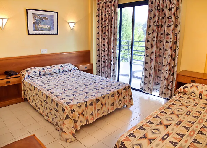 Vibra Isola - Adults Only
