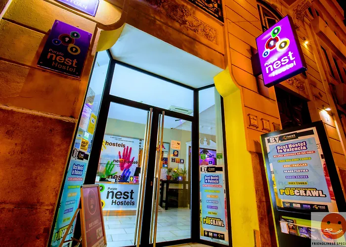 Hotel pres du College: Purple Nest Hostel