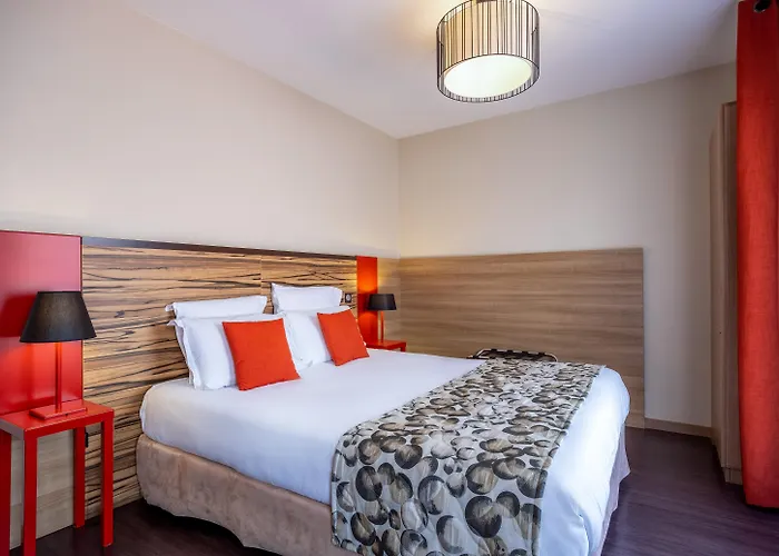 Hotel de 4 estrellas: Aparthotel Adagio Lyon Patio Confluence