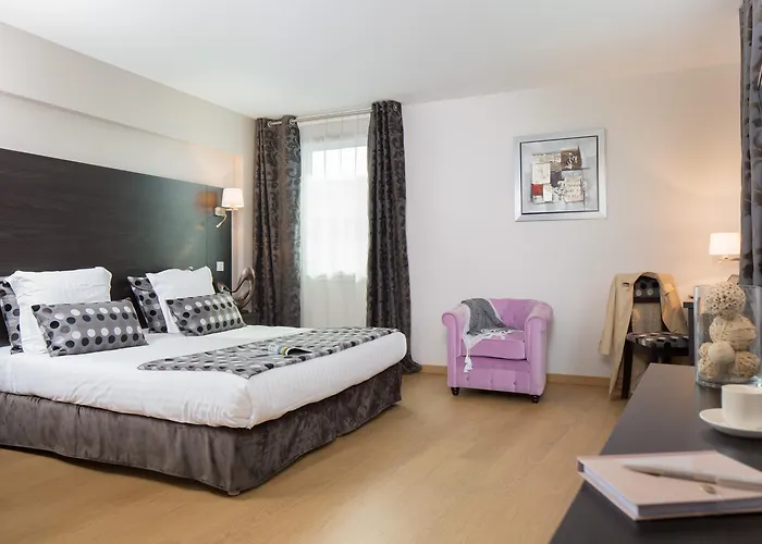  Seven Urban Suites Nantes Centre