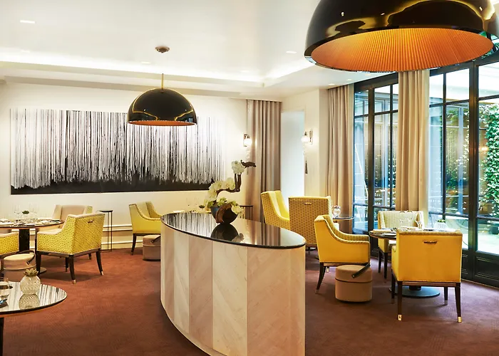 Hotel: Le Burgundy Paris