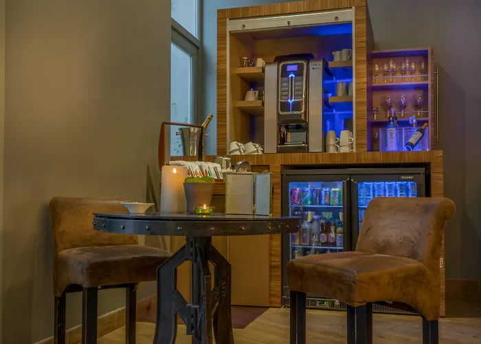 Hotel de 4 estrelas: Legend Hôtel Paris