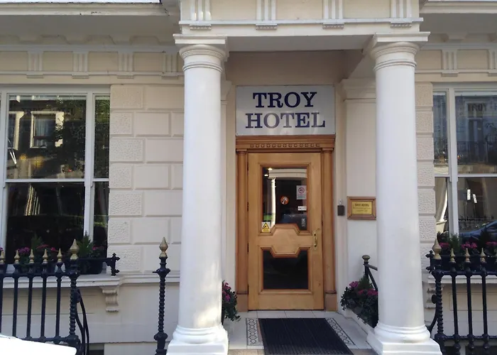 Casino hotel: Troy Hotel