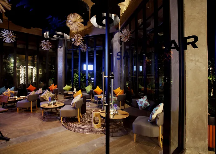 Beach hotel: Mandarava Resort And Spa, Karon Beach