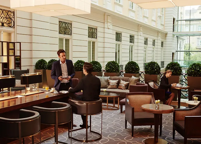 Hotel boutique Apenas: Corinthia Budapest