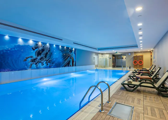 Hotel Jacuzzi: Doubletree By Hilton Istanbul - Sirkeci