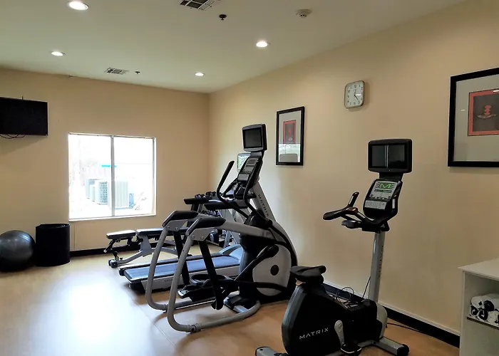 Holiday Inn Express & Suites East - Fair Park By Ihg