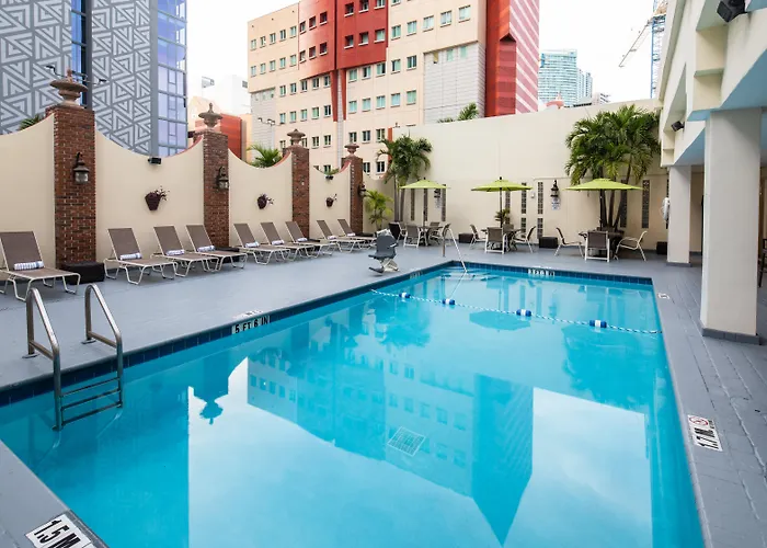 Hotel com piscina: Holiday Inn Hotel Port Of Miami-Downtown By Ihg