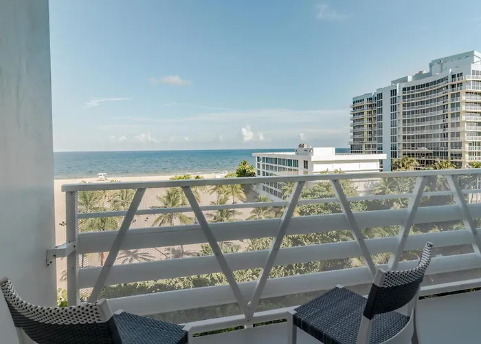 Hôtel accueillant les animaux: B Ocean Resort Fort Lauderdale Beach