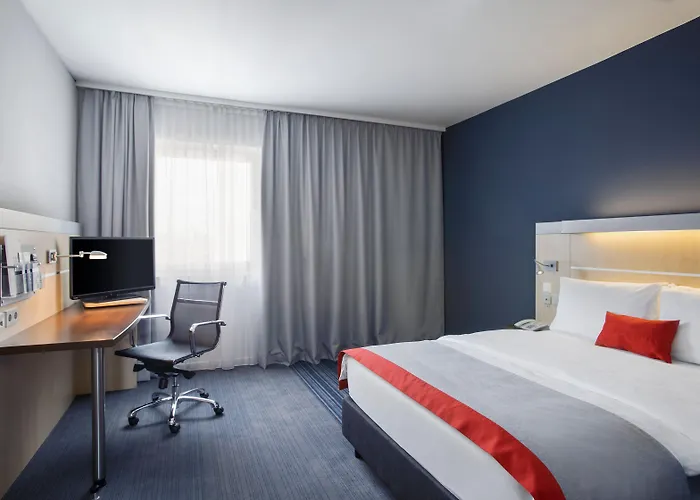 Hotel de 3 estrellas: Holiday Inn Express Frankfurt Messe By Ihg