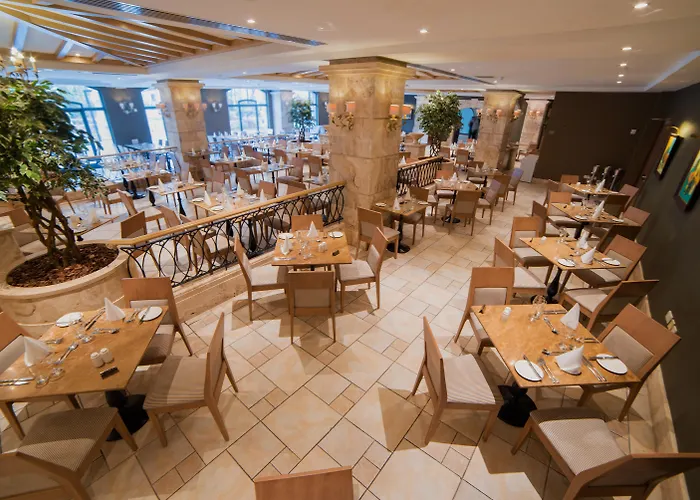 Maritim Antonine Hotel & Spa