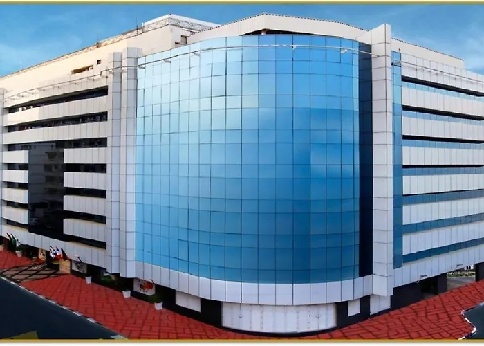 Excelsior Hotel Downtown