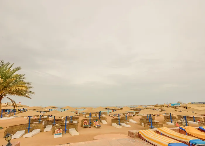 Goedkoop hotel: Empire Beach Aqua Park