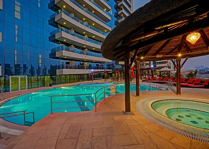 Hotel com jacuzzi: Copthorne Hotel Dubai