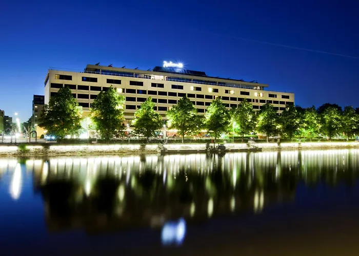 Hotel with view: Radisson Blu Marina Palace Hotel, Turku