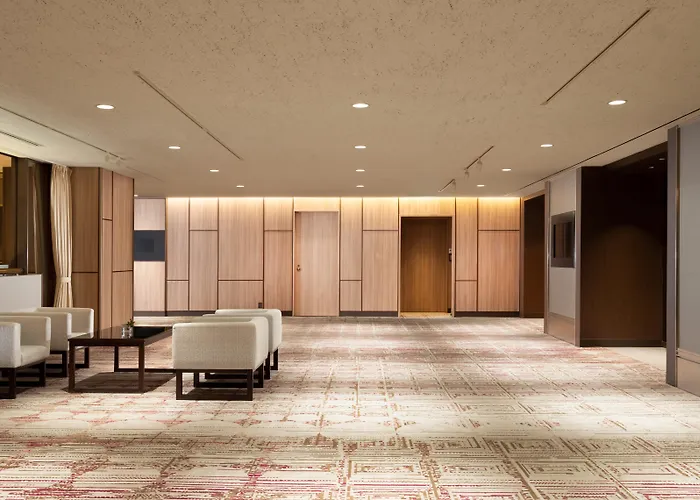 Luxury hotel only: Ana Crowne Plaza Osaka By Ihg