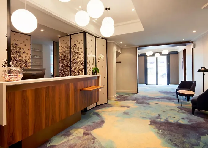 Kyriad&Spa Centre