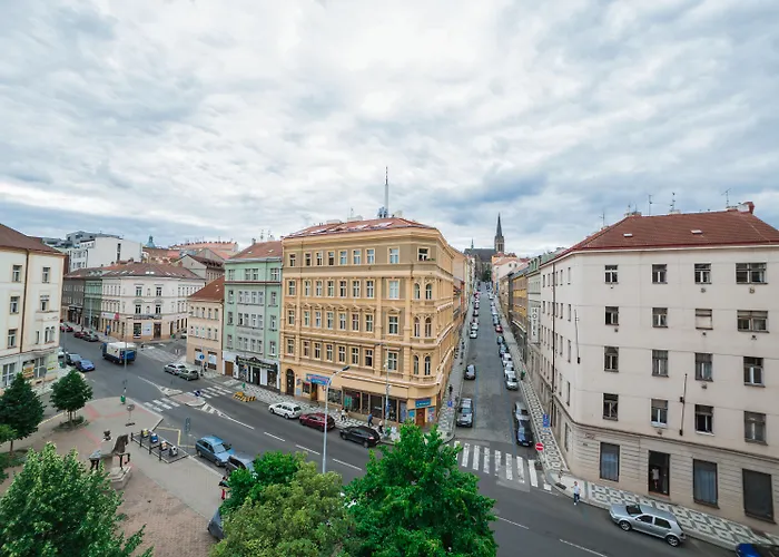 Hotel cerca del colegio: Hotel Dalimil