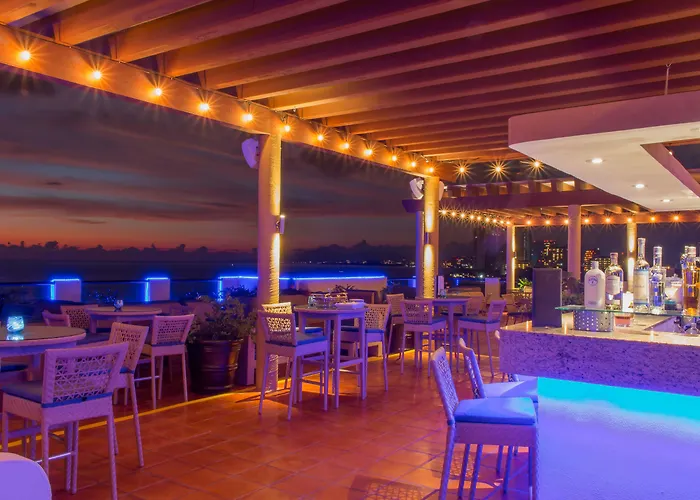 Plaza Pelicanos Grand Beach Resort All Inclusive Puerto Vallarta