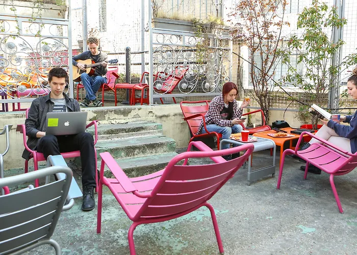 Lodge: Le Village Montmartre