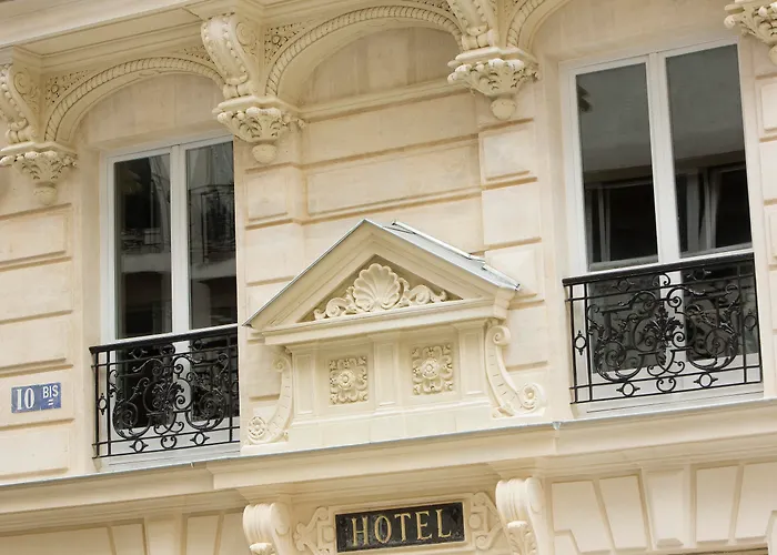 Resort: Hotel Le 10 BIS