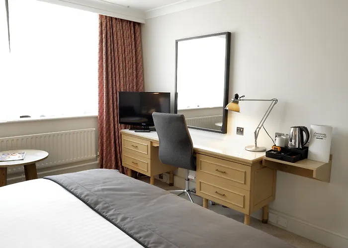 Holiday Inn West By Ihg