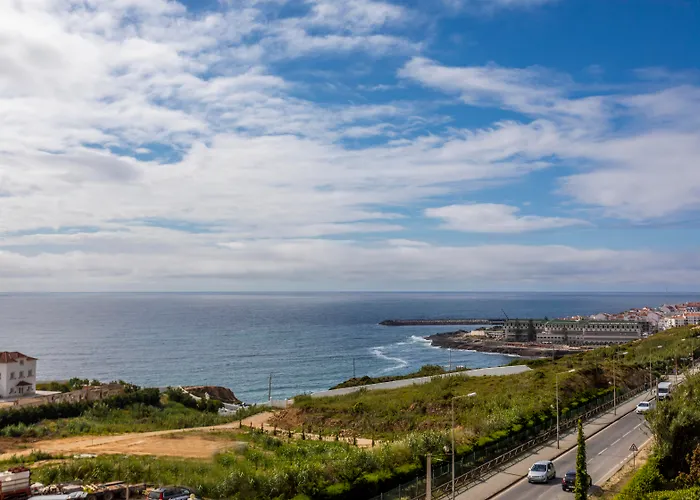 Hotel: You And The Sea
