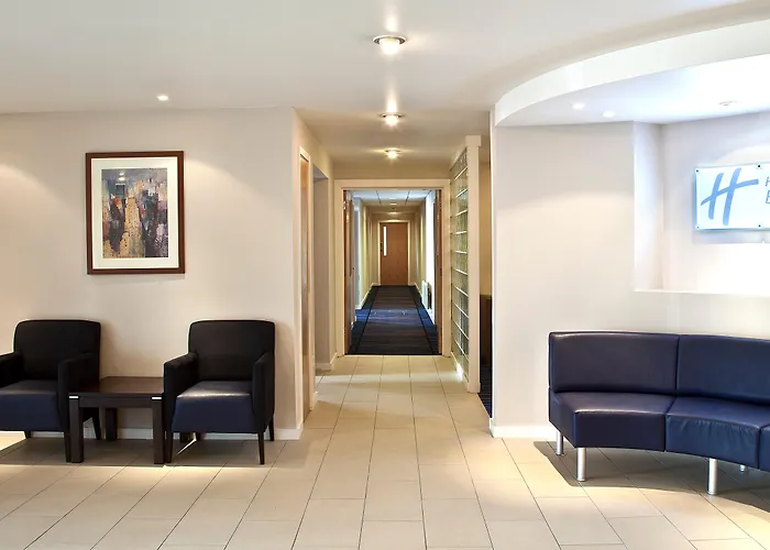 Holiday Inn Express Greenock, An Ihg