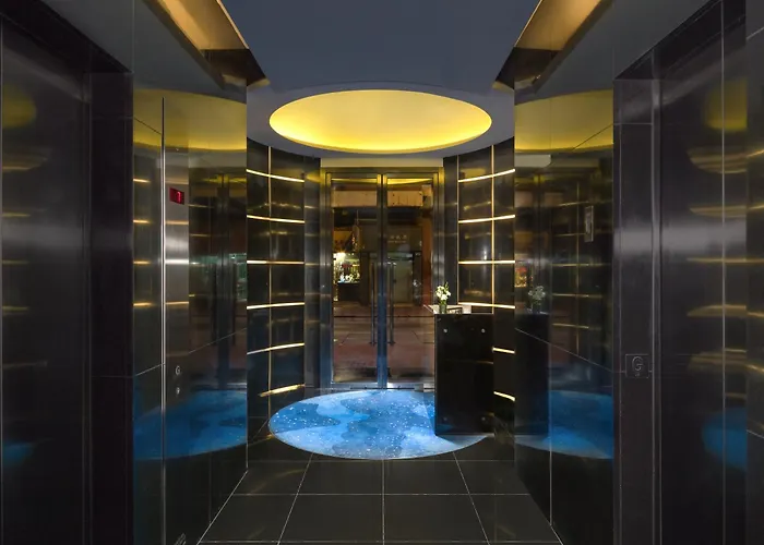 5 star hotel: The Putman