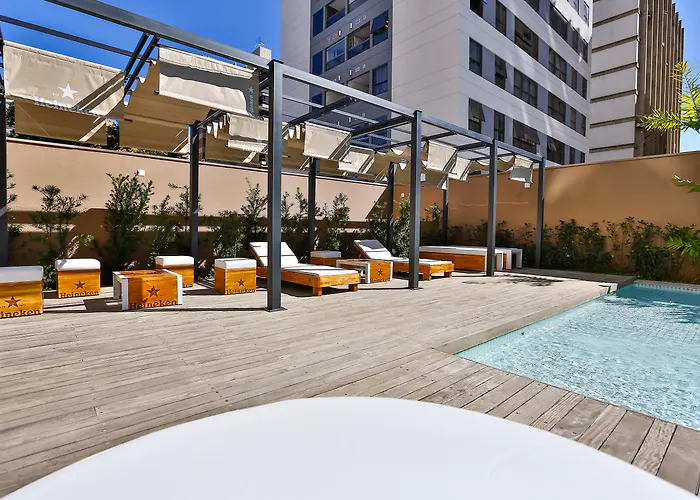 Hotel com jacuzzi: Radisson RED Campinas