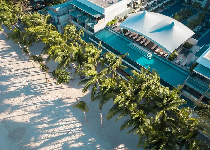 Beach hotel: Henann Palm Beach Resort