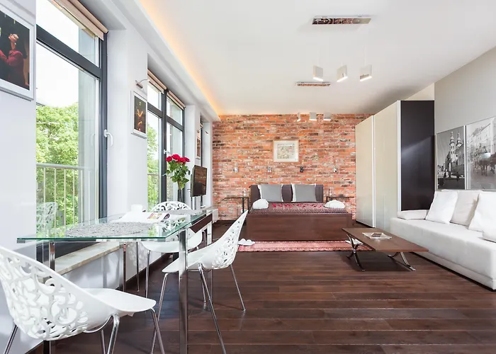 Inpoint Central Apartments