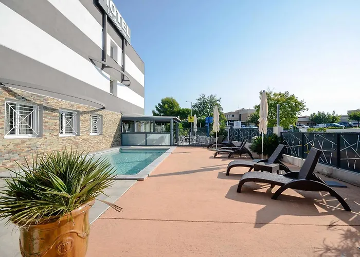 Sure Hotel By Best Western Beziers Le Monestie