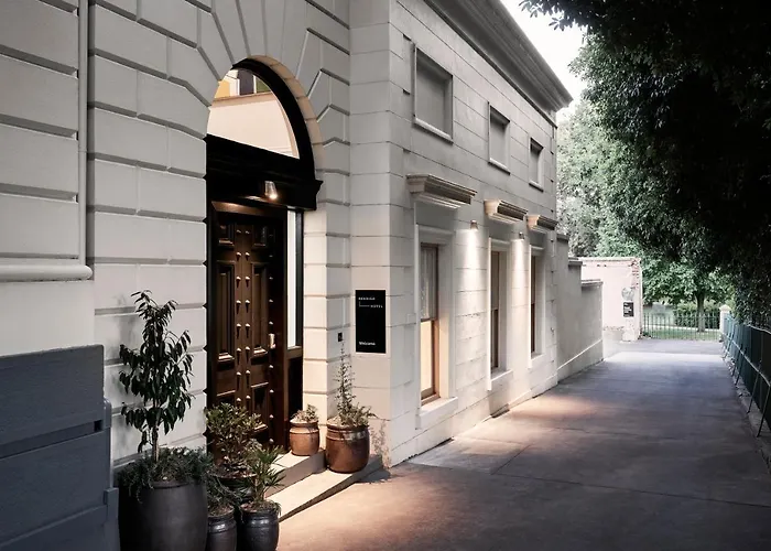 Luxury hotel only: Hotel Ernest Bendigo