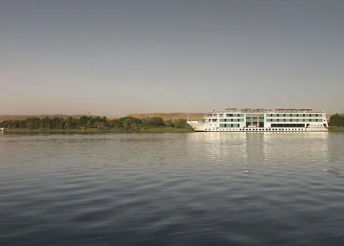 Albergo centrale: Le Fayan Nile Cruise - Every Monday From Luxor For 4 & 7 Nights, And Every Friday From Aswan For 3 & 7 Nights