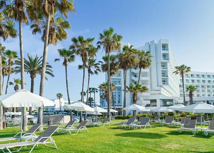 Leonardo Plaza Cypria Maris Beach &Spa