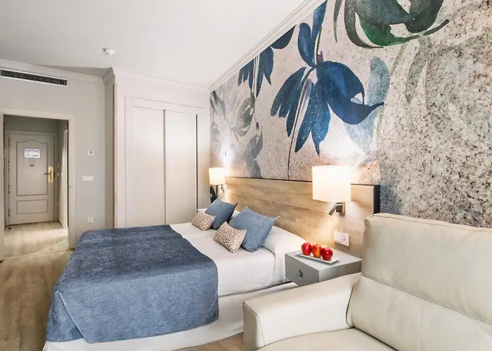 Hotel met zwembad: Salles Hotel Malaga Centro