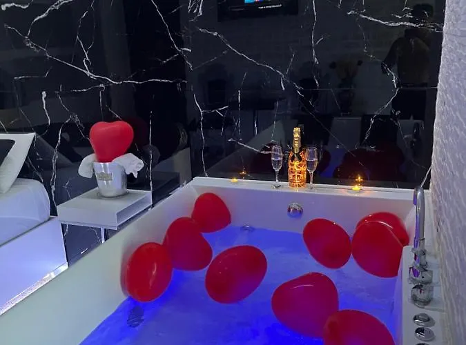 La villa: Roma Suite idromassaggio